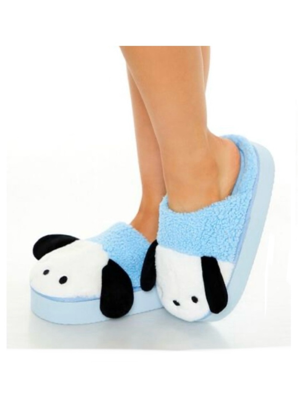 NWT Sanrio pochacco plush slippers